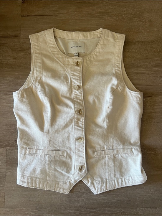 Banana Republic Tops - Banana Republic Top